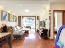 满五,税少,位置好,精装直接拎包入住