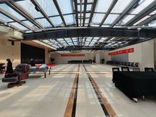 华润万象城旁地铁口 1000平整层 层高六米 24空调