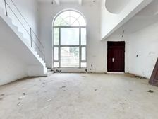 西丽山庄独栋大别墅,全新毛坯,带大花园诚售