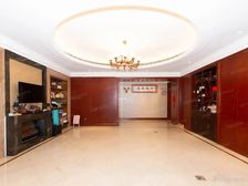 带50平地下室 精装修120 房东置换随时看房