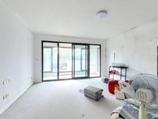 大小区前排观景好,有两个车位,户型很方正 急售无杂税