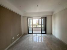 地铁站1公里精装电梯次新商品房三房,税费各付好楼层无遮挡