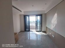 16号线一公里,南北通透中层,房东置换看房有钥匙价格可谈