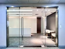 珠江新城地铁口 正对电梯口 面积110-2000方可定制装修