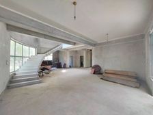 枫丹白露别墅 6室2厅4卫 毛坯 1650万元