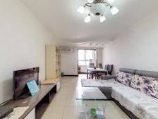 首体院内 南北通透大三居 露天大阳台 业主诚售 看房方便!