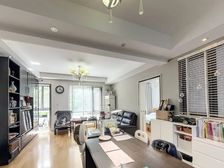 一梯一户,有大露台,精装修,诚意出售