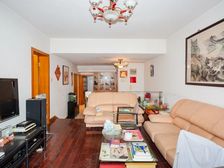 一楼送三十平大院子,花园位置,南北通全明户型,看房随时!