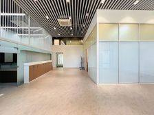 客运站地铁口 精装修复式单位 5m6挑高 带阳台 南北对流