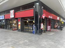 凤凰城地铁口!转角位+双门面 茴报率12% 大品牌入驻