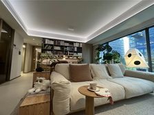 门口轻轨站 万科大社区 烟火气足 吧蜀小数八