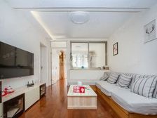 18号地铁口,精装修,一梯两户,双南两房