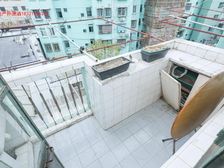 房子是南通户型,毛坯的可以任意装修的,诚意出售。