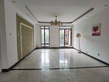 临港主城区,地铁口,南北通透户型,采光超好,中间楼层,有钥匙