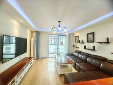 次顶楼 电梯大两房 精装修 地段楼层佳