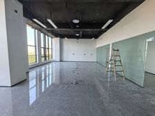 海伦堡 新装修办公室 拎包办公 适合任何行业