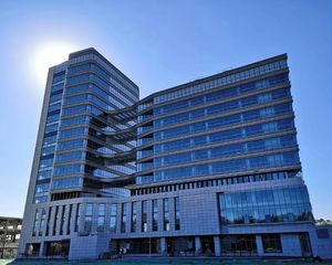 丰台丽泽商圈附近,西三环独栋写字楼才2.65万一平七里庄!!