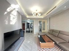 新出房源,房东置换急售,带车位,精装3房,满五年v一只有契税