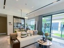 公交珠实·花城云著 价格可谈 送车位 南向精装修 拎包入住