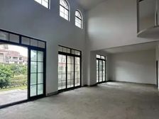 南沙湾御苑(别墅) 车位充足 清晰 装修好 南北通透