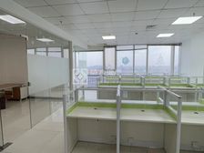 东城地铁口世博广场,万达精装写字楼,设备齐全保养新,拎包可用