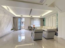 新上!上叠电梯入户!实得面积400平带露台!安静中庭!