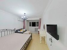 凤凰楼层,标准的一室一厅,业主诚意出售 有钥匙随时看