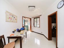 30平拐角大院,花园位置采光充足,全明必看!