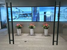 牛马也要上云端丨中国尊丨精装修带家具丨适合商务接待丨品牌展示