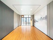 古北 车位充足 满五 电梯房 双卫生间 临地铁 正南朝向