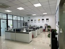 绿地环球甲级写字楼 100平高层 地铁1号线200米