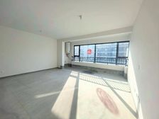 历下区!2号地铁!新出!不沿街!三叶草小高!有钥匙!价格好谈