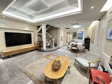 西郊宾馆隔壁 西郊华庭小别墅 送阁楼做好 送自住精装修