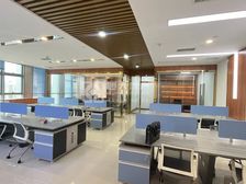地铁口UCC旁浙商大厦,全新轻奢豪装,办公设备齐全,拎包可用