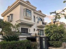 低价急卖,法式独栋别墅 带独立车库和私家花园,占地500平