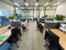 店长!业主自用 7成使用率 精装修147方 3加1带家具