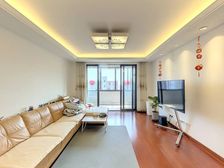 滨江板块次新电梯高区 中间位置加地铁口加车位加齐一!!