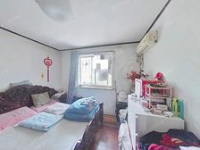 正对小区花园,不靠马路,业主诚意出售,二楼楼层好