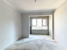 爱情缤纷里 114.31平4居 南北向毛坯 随时签约