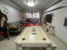 大润发旁 生活便利 总高6楼的3楼 两南一北精装修