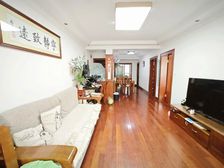 好赞好房,鹤北二街坊,精装南 两房,带超大花园,有议价空间