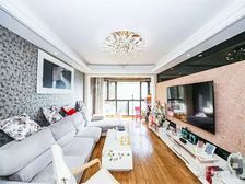 边套采光好,满五年税费少,精装修拎包住诚意出售!