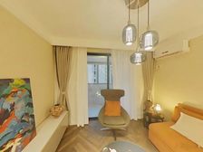 老业主挂牌 自住精装诚心卖 看房方便中间楼层户型方正