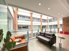 带舒适大阳台!精装带家具传媒大学百花KASO新260平特价