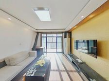 双地铁口,新出大三房,景观楼层,看房方便 ,诚意出售,有车位