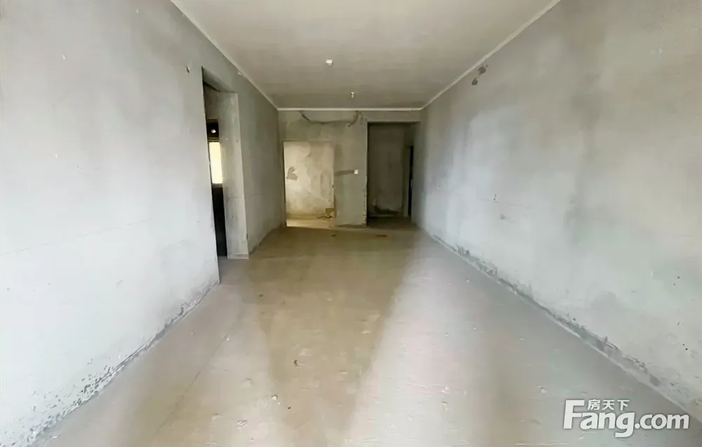 出门就是地铁站 业主带车位出售 价格还可以谈 随时看房