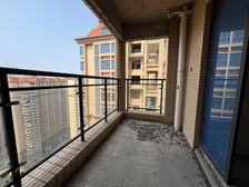 埠上经典三加一房,南北通透多阳台,可贷款,随时看