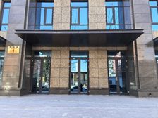 传媒大學希尔顿欢朋酒店底商丨临街100㎡商铺丨流量大