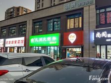 新城天一府出一套更名房,单价1.7万,租金16万,租理发医美