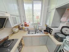 新上房源| 有南北通透户型|可以做两房|房东自住保养很好|